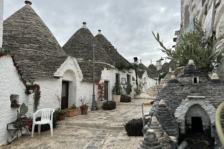 Alberobello Trulli & Itria Valley: Private Full-Day Immersion