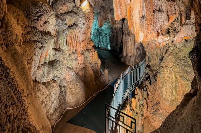 Agios Gerasimos Monastery, Robola Winery & Drogarati Cave