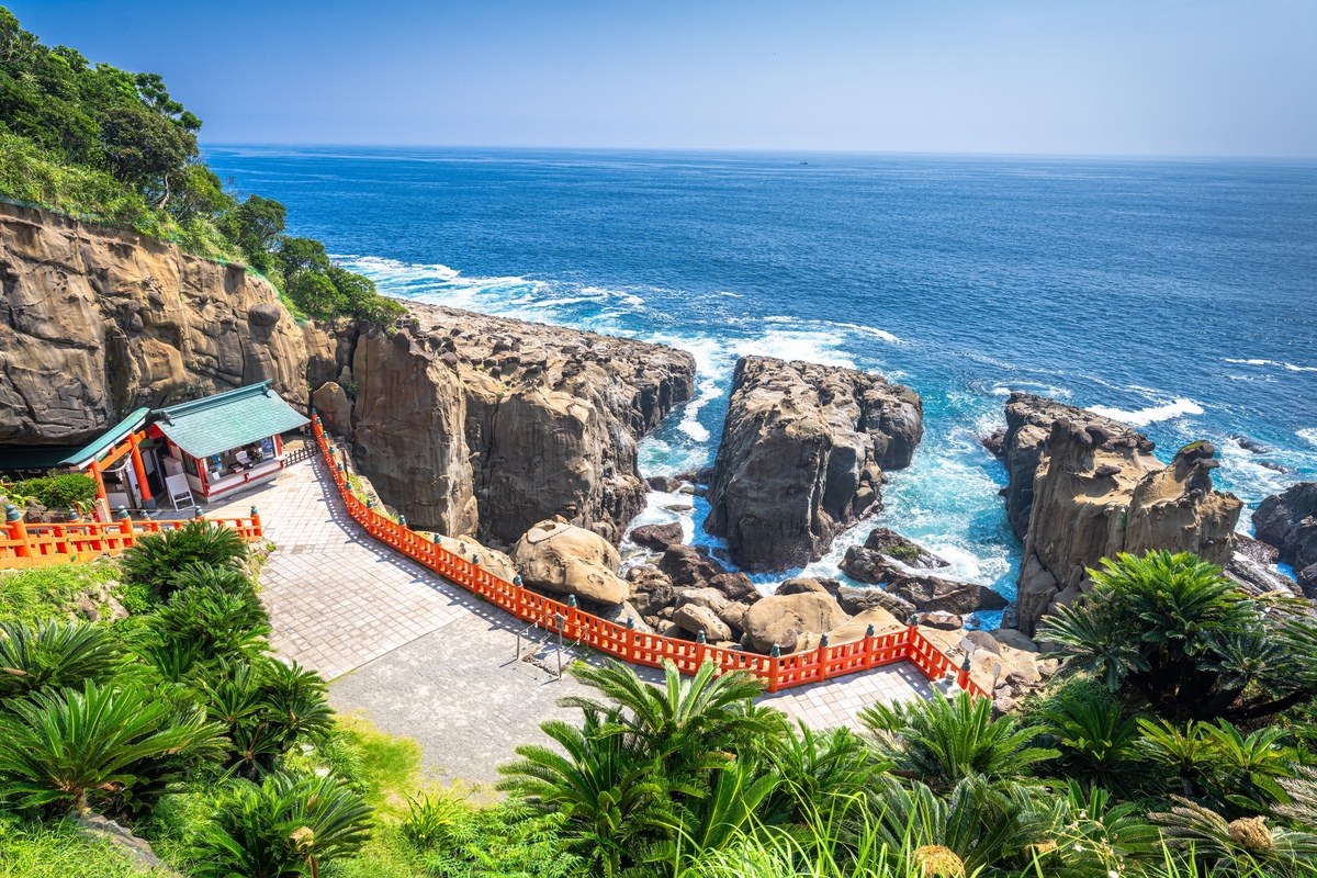 Udo Jingu Shrine: Sacred Sea-Cave Pilgrimage
