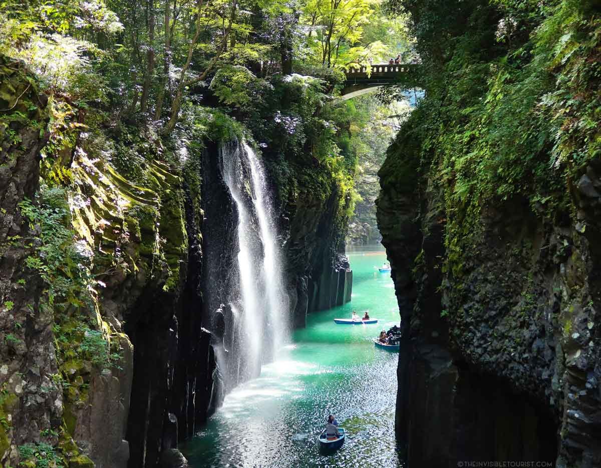 Takachiho Gorge: Mythological Ravine & Sacred Waterfall