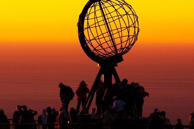 VIP North Cape: Small-Group Midnight Sun & Monument