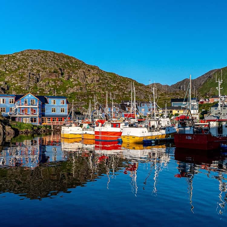 North Cape Villages, Sámi Culture & King Crab Combo Tour