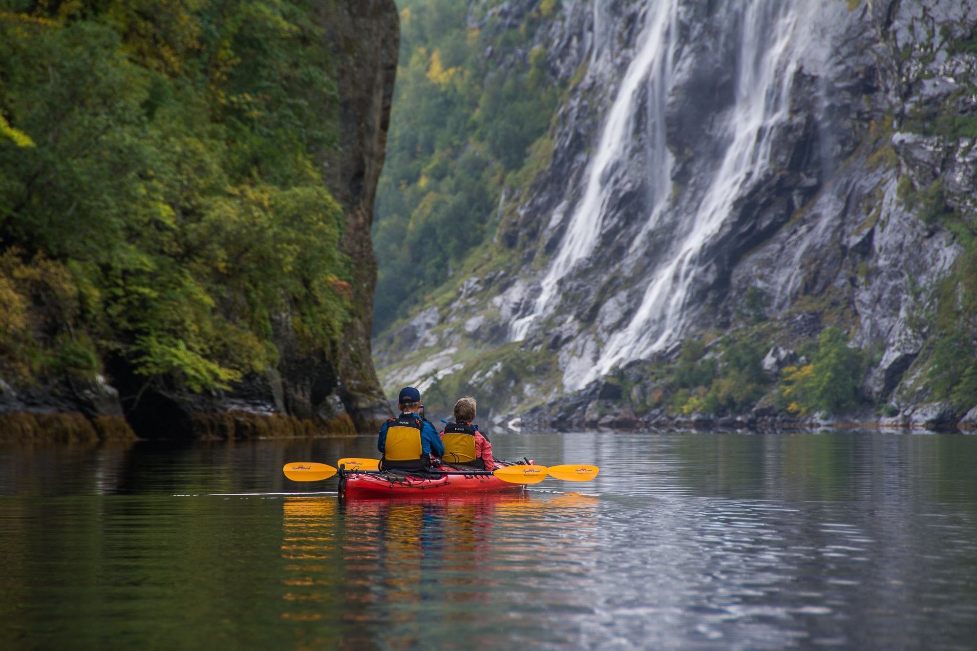Geirangerfjord UNESCO Kayak: Paddle Beneath Sheer Cliffs