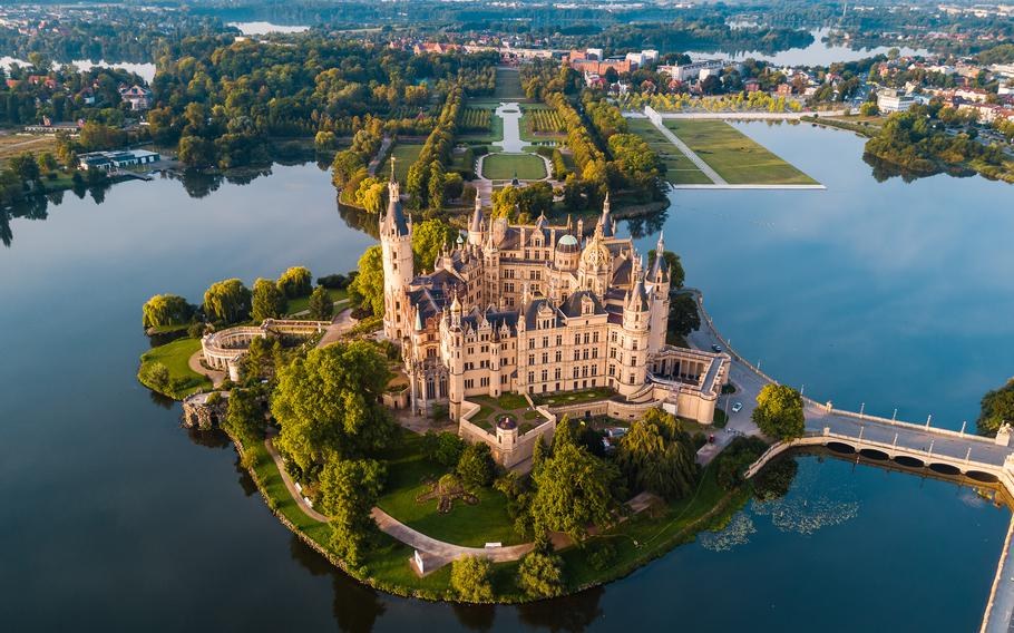 Schwerin Palace & Gardens: The 'Neuschwanstein of the North'