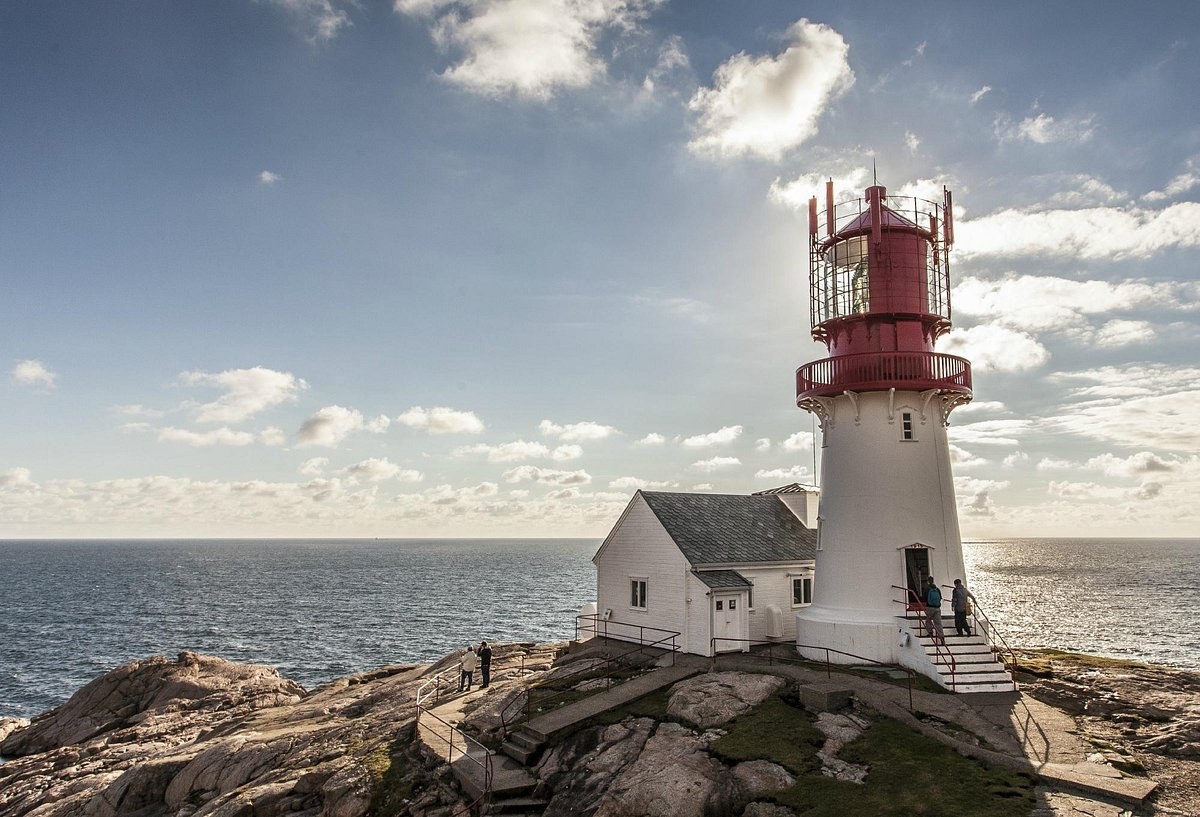 Lindesnes Lighthouse: Norway's Southernmost Point & Panorama
