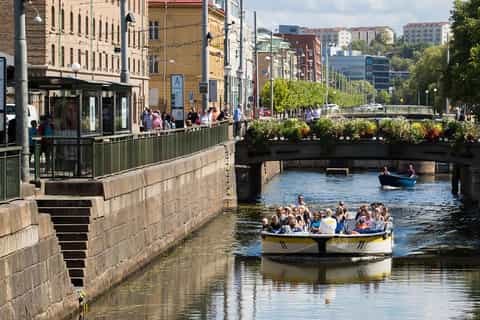 Haga District & Feskekôrka: Private Foodie & History Walking Tour