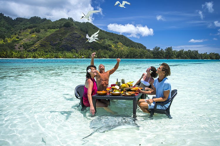 Moana Voyages: Land & Sea Combo — 4x4 Safari + Lagoon Picnic