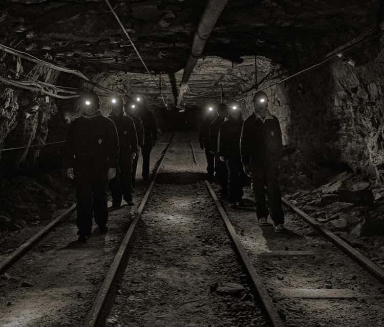 Gruve 3 Historic Coal Mine Lantern Tour