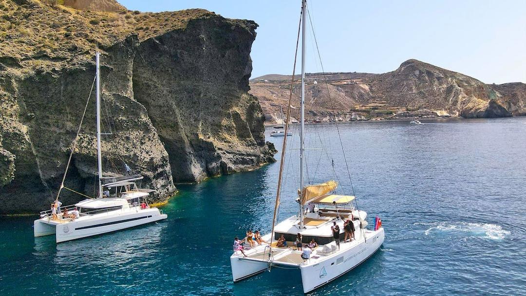 Santorini (Thira) cruise excursions