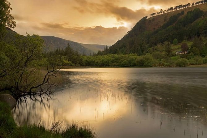Glendalough & Wicklow Mountains: Private Full-Day Tour