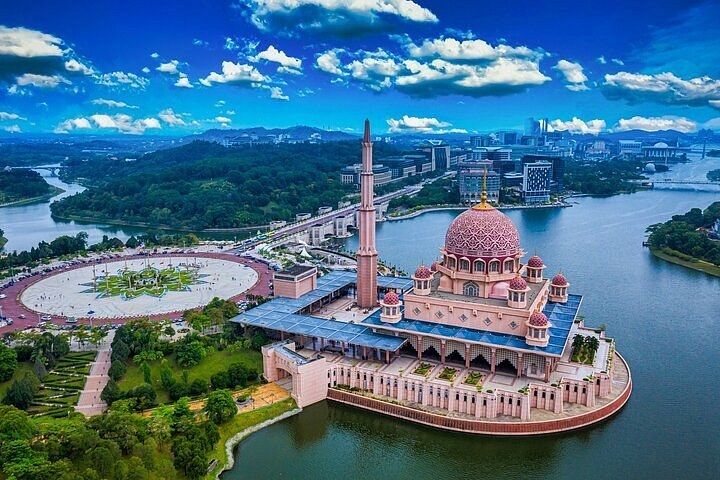 Putra Mosque & Putrajaya: Malaysia's Monumental Capital Revealed