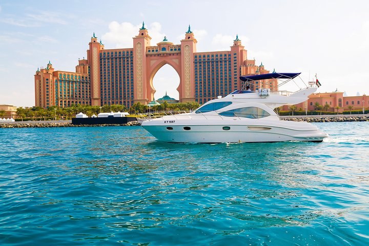 Private Yacht Charter: Palm Jumeirah, Burj Al Arab & Dubai Marina