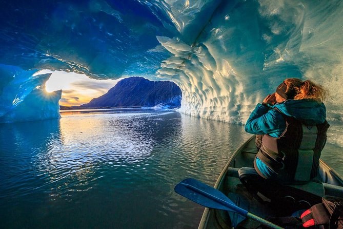 Valdez Glacier Icebergs Canoe & Hiking Private Adventure
