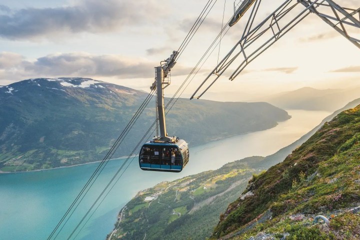Loen Skylift: Summit Gondola & Mt. Hoven Ridge Experience