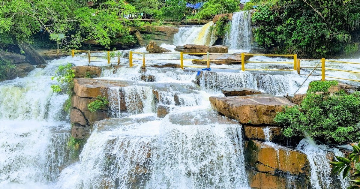 Kbal Chhay Waterfalls & Sihanoukville Cultural Highlights