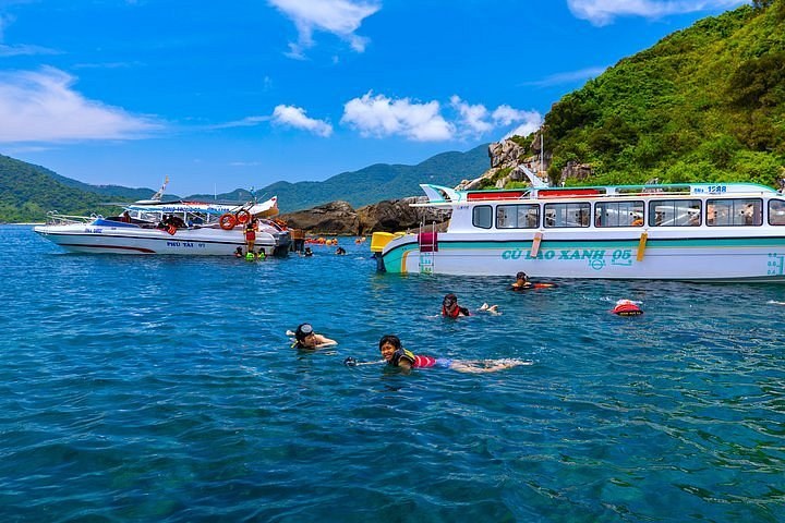 Cham Island Speedboat Snorkel: UNESCO Marine Reserve