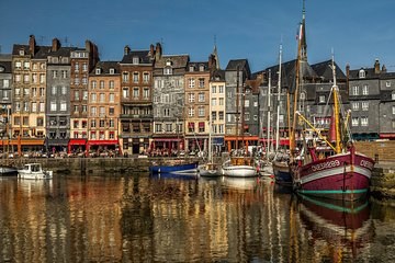 Honfleur Old Harbour & Artists' Quarter: Private Walking Tour