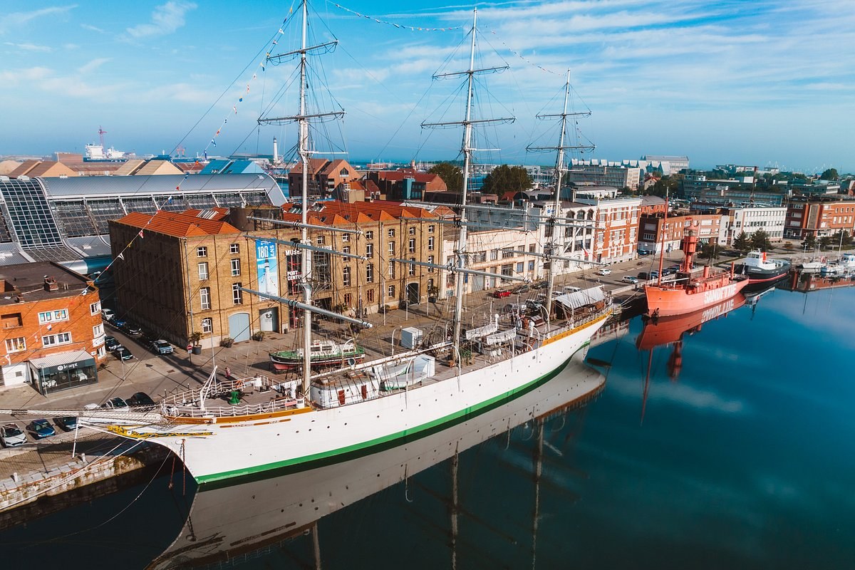 Musée Portuaire: Maritime Heritage & Private Harbour Board