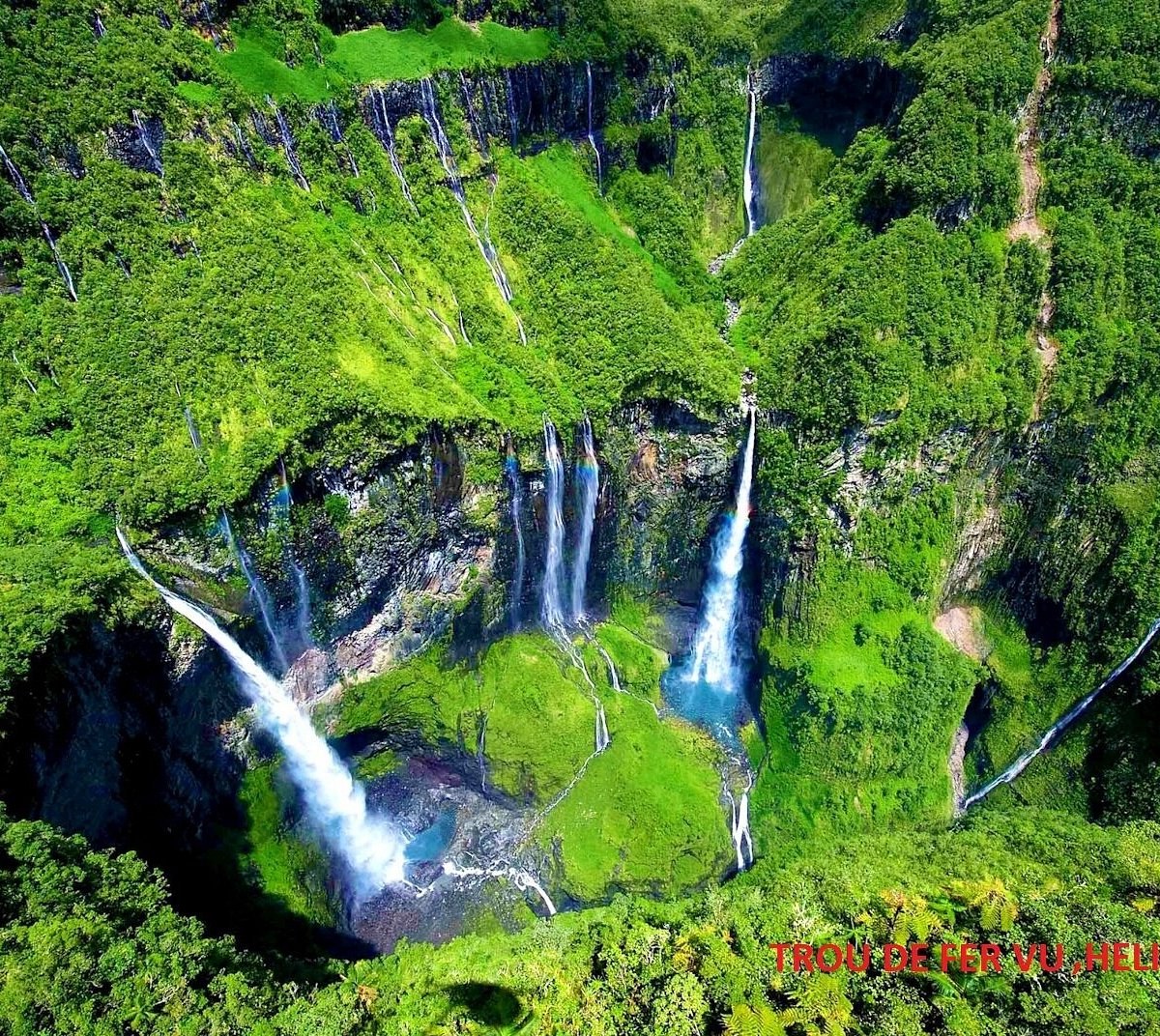 Trou de Fer: Private Canyon Helicopter & Waterfall Trek