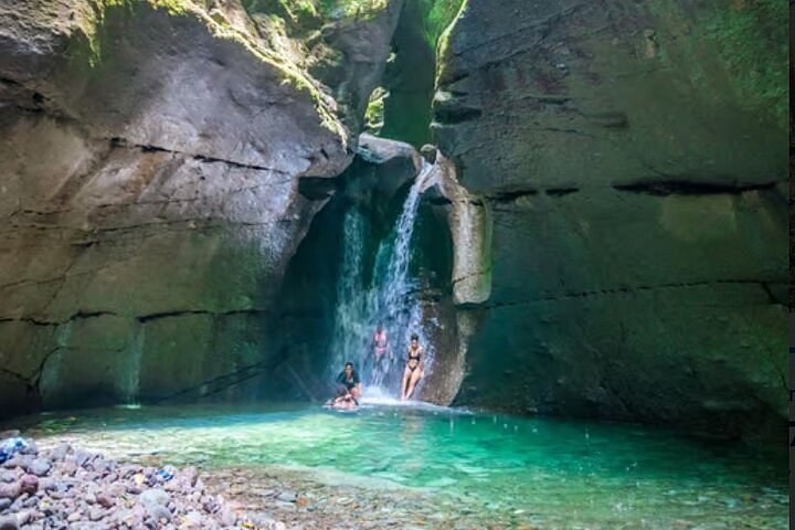 Titou Gorge Swim & Trafalgar Twin Falls: Waterfall Wonderland