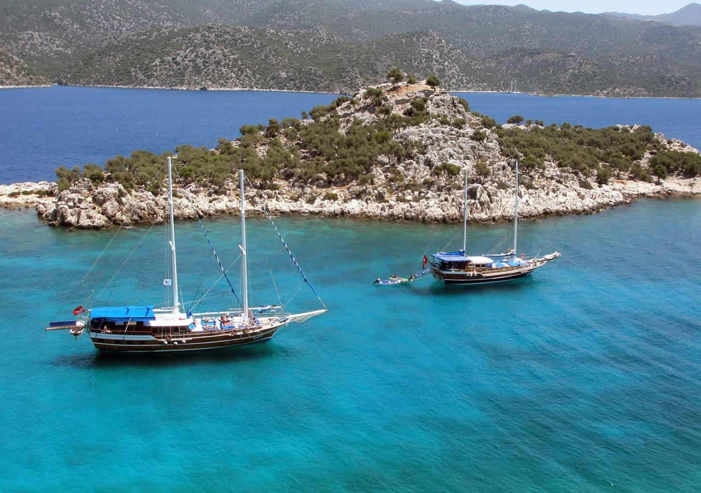 Patmos Private Boat Charter: Secluded Coves & Crystal Aegean Waters