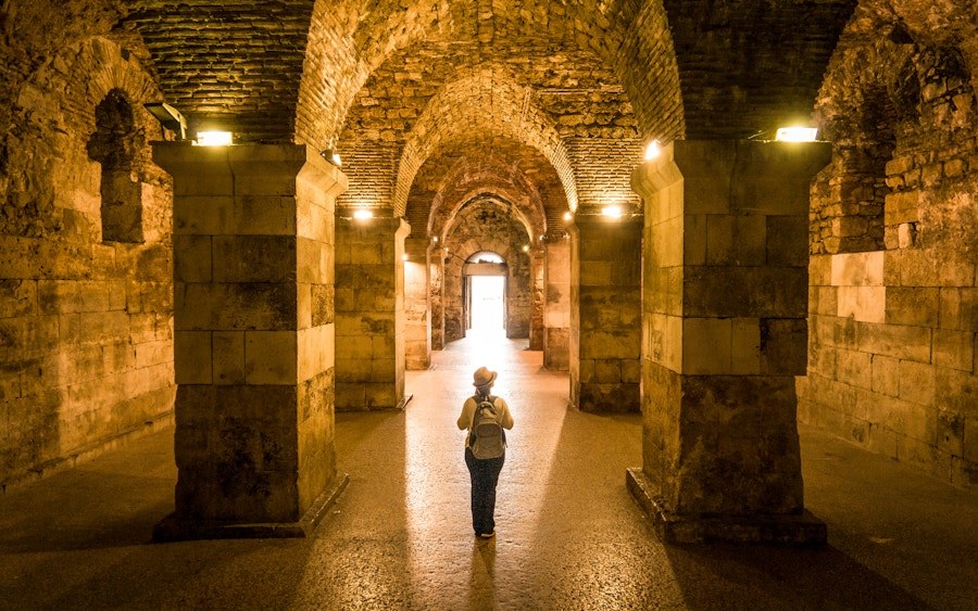 Diocletian's Palace: Private Guided Tour + Underground Cellars