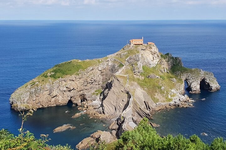 Dragonstone, Mundaka & Guernica: Private Day in the Basque Heartland