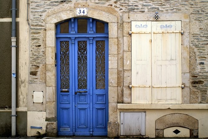 Cherbourg Private Walking Tour with a Local
