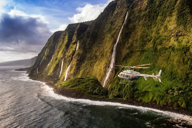 Kohala Coast Helicopter Tour: Waterfalls, Valleys & Volcanic Craters