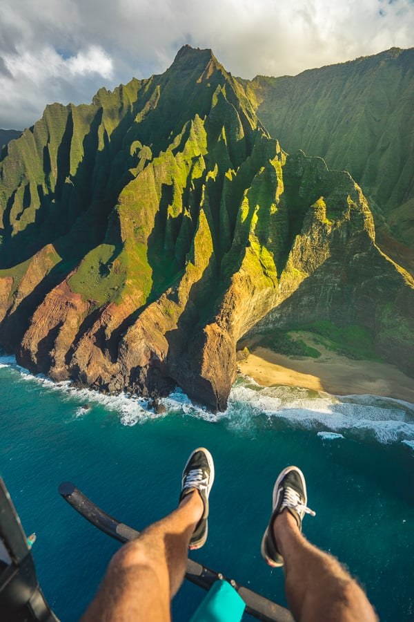 Nā Pali Coast Doors-Off Helicopter Tour