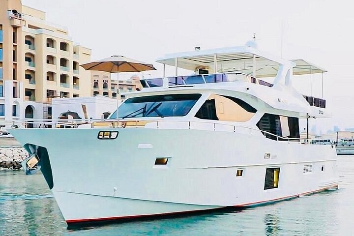 The Pearl Island & Lusail Marina: Private Luxury Yacht Charter