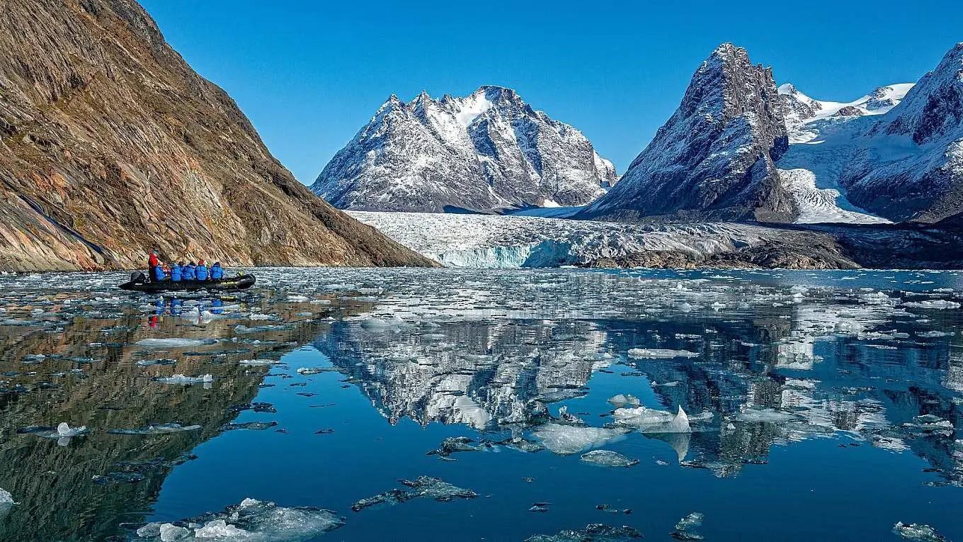 Torngat Mountains: Zodiac Expedition & Polar Bear Watch