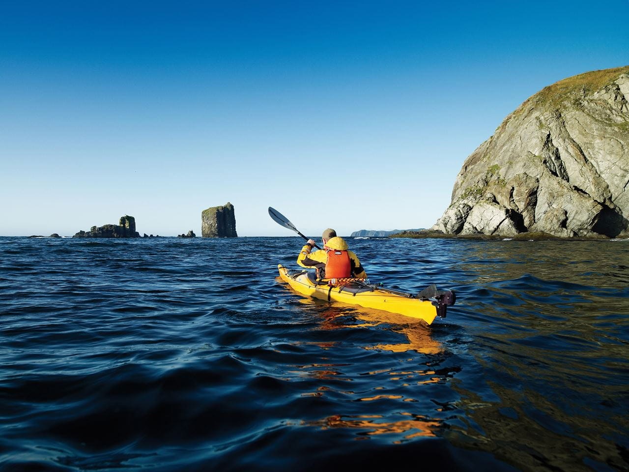 Labrador Coastal Kayak: Sea Caves, Seabirds & Wild Atlantic Shoreline