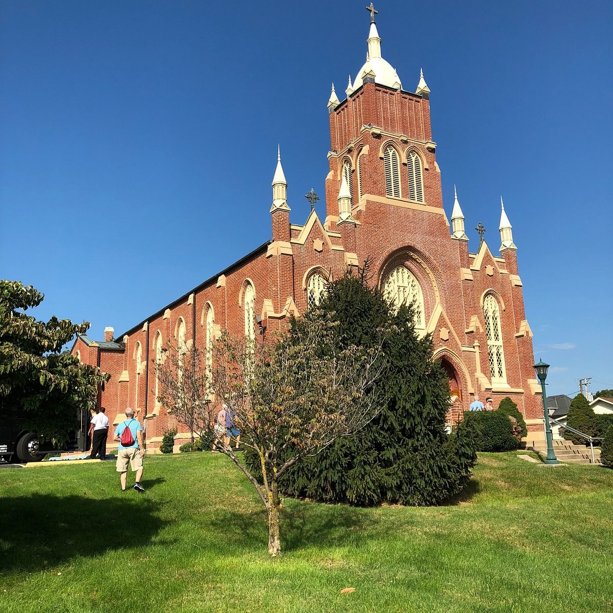 Old St. Vincent's Church & Civil War History: Private Guided Tour