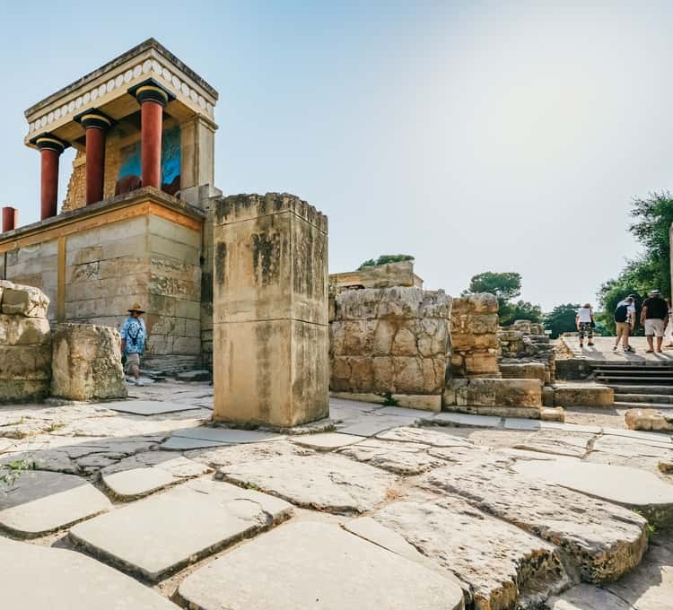 Palace of Knossos: Skip-the-Line Private Guided Tour