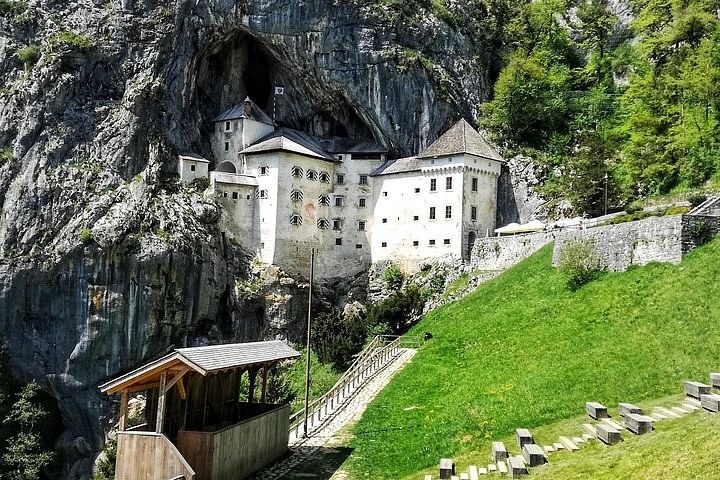 Postojna Cave & Predjama Castle: Full-Day Private Odyssey