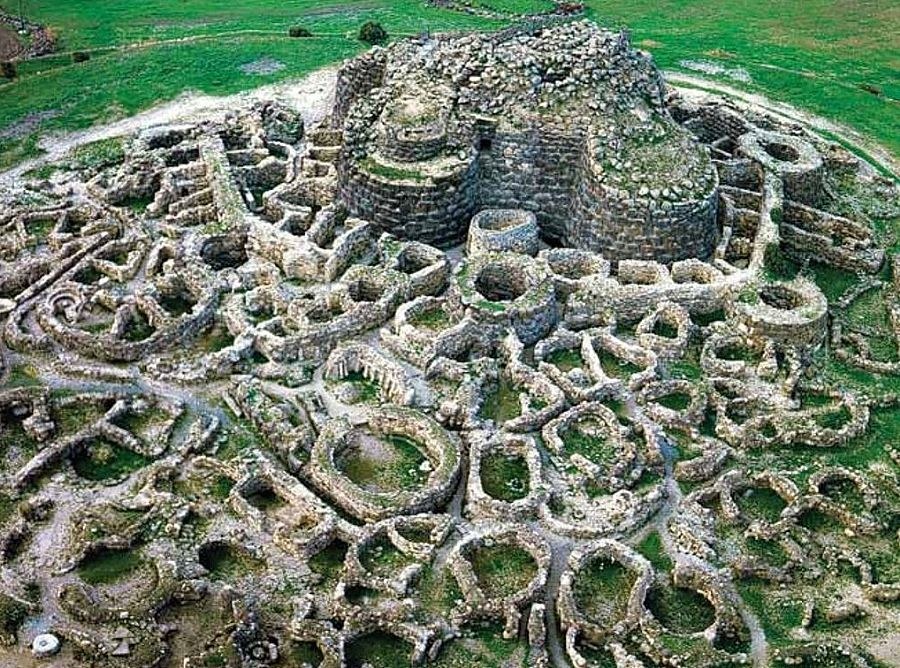 Su Nuraxi di Barumini — the only nuragic UNESCO World Heritage Site, with its mandatory archaeologist-guided climb