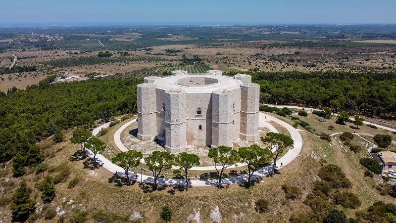 Castel del Monte — Frederick II's octagonal UNESCO crown