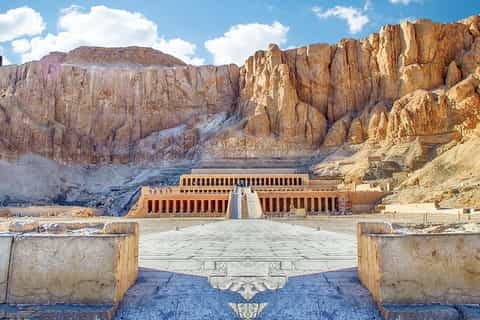Karnak Temple Complex: Private Sunrise Walk with Egyptologist