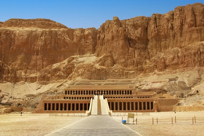 West Bank Luxury Full Day: Hatshepsut, Colossi & Valley of Kings
