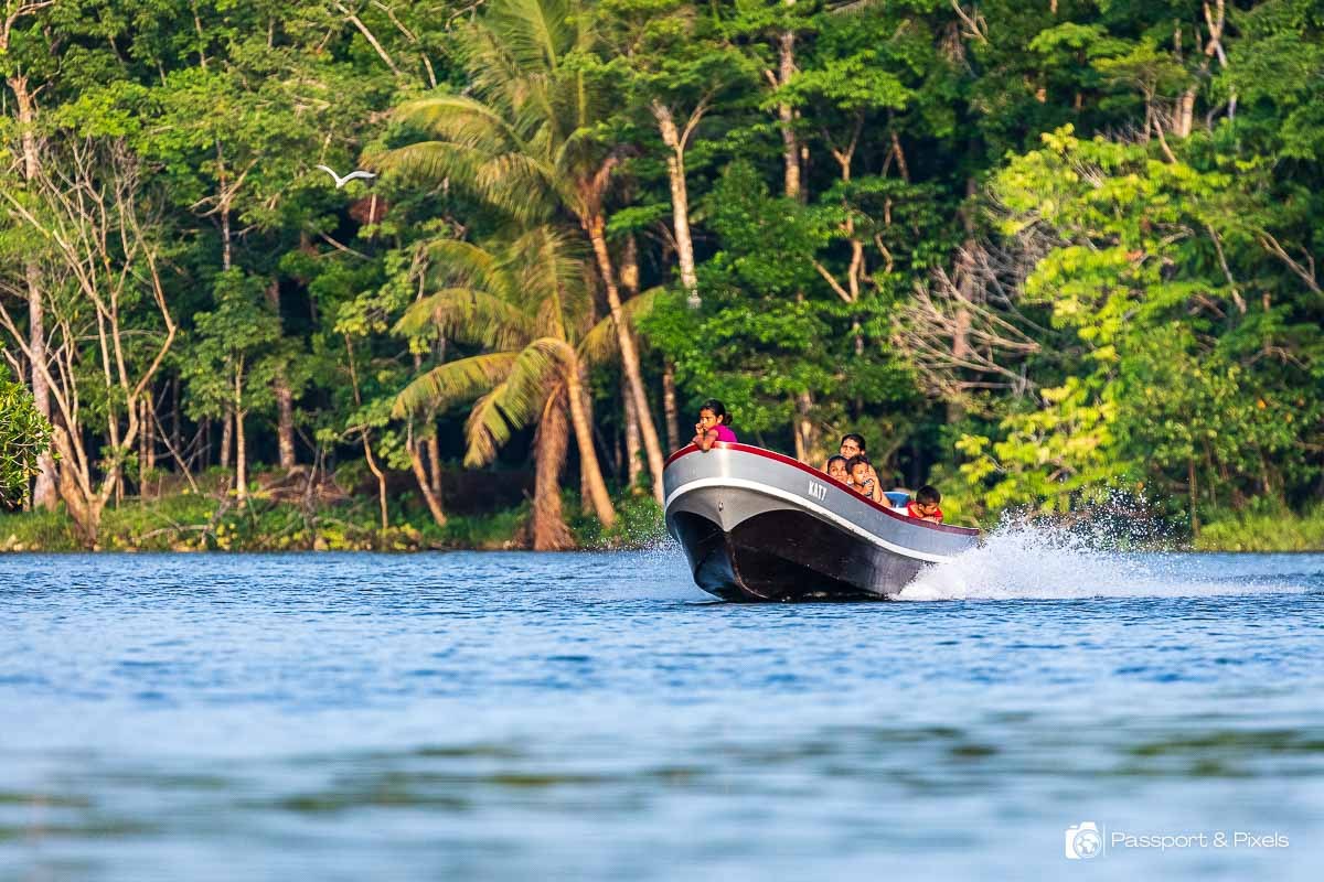 Rio Dulce Canyon & Livingston: Private Luxury Boat Odyssey