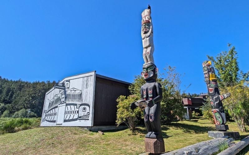 Totem Pole Park & Big House: Guided Kwakwaka'wakw Cultural Walk
