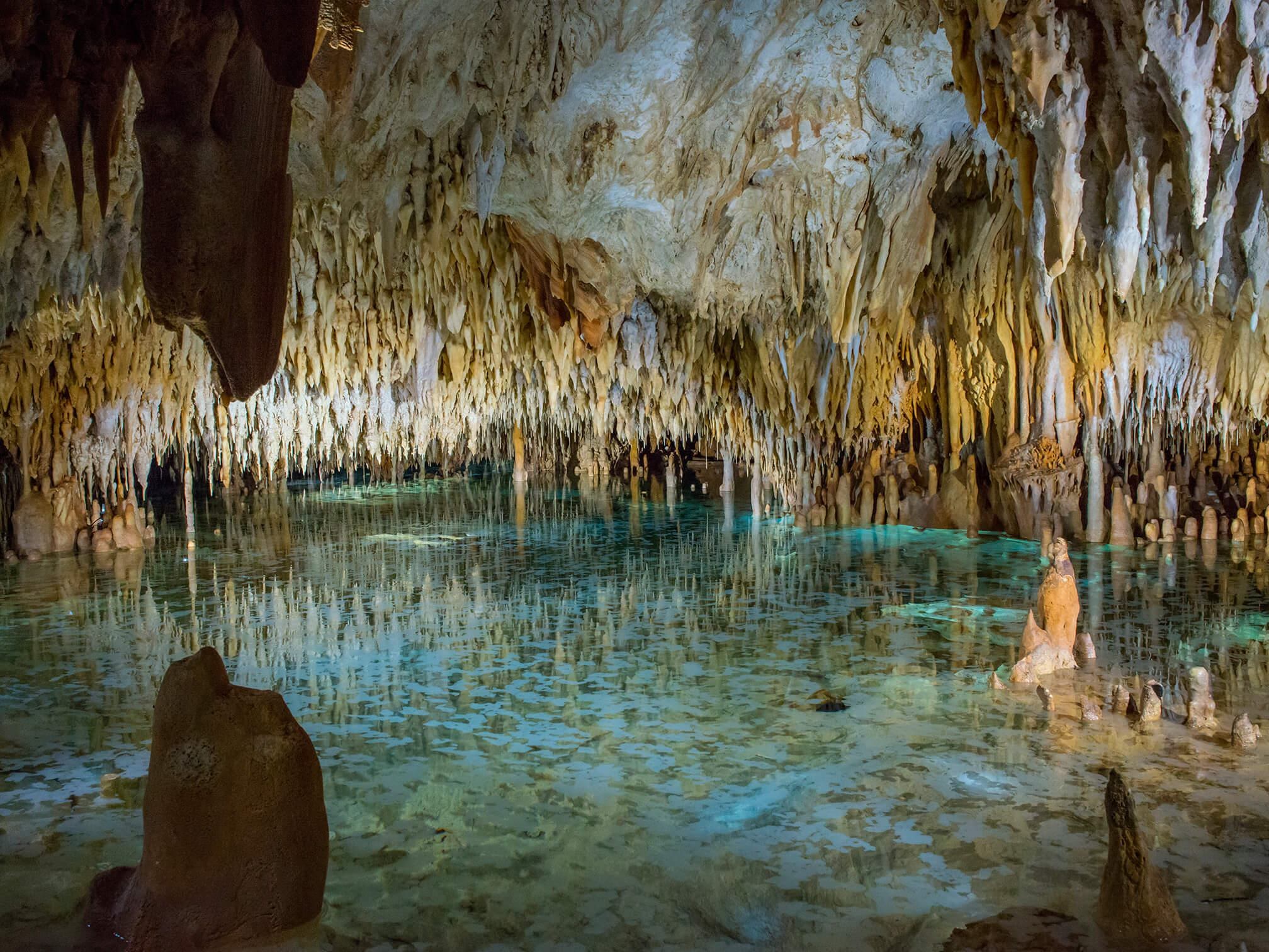 Cayman Crystal Caves guided tour, Northside