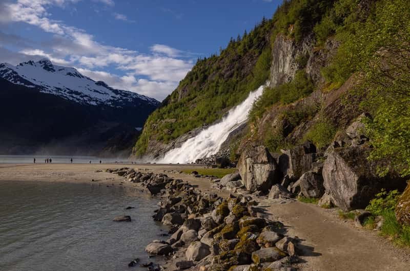 Mendenhall Glacier & Nugget Falls: Private Small-Group Photo Tour