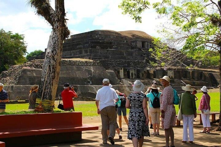 Tazumal Mayan Ruins: Private Expert-Led Archaeological Tour