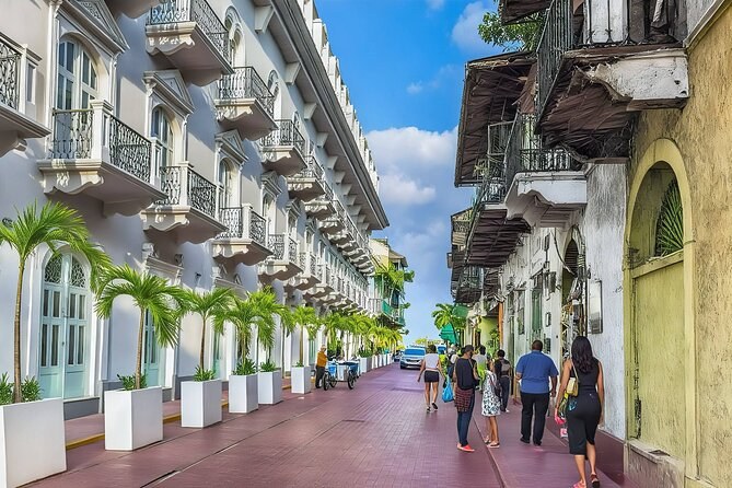 Casco Viejo: Private Walking Tour of Panama's UNESCO Old Quarter