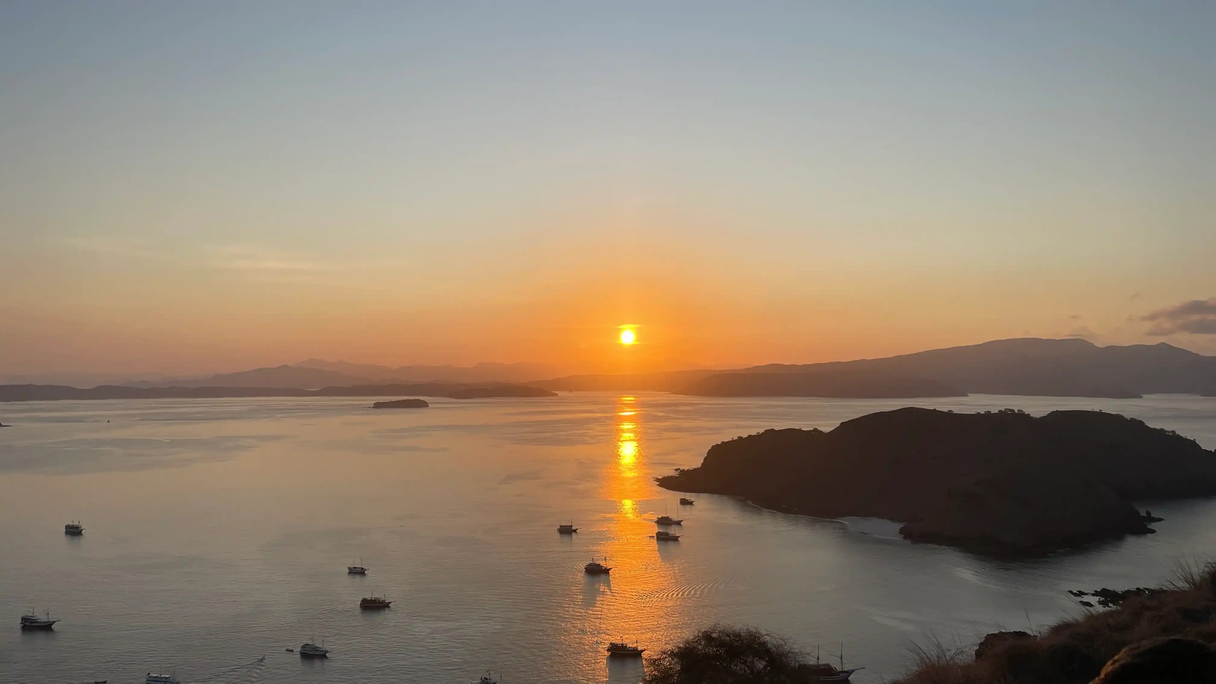 Padar Island Sunrise Trek — Small-Group Summit Experience