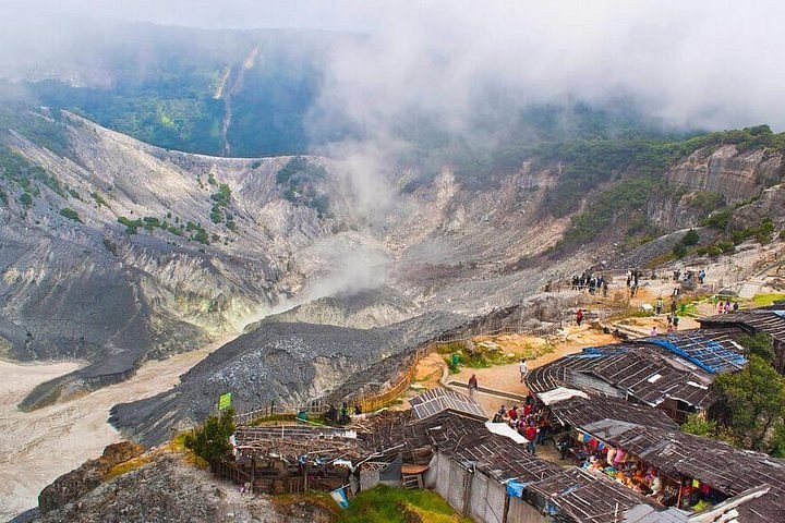 Active Volcano, Rice Fields, Hot Spring & Tea Plantation