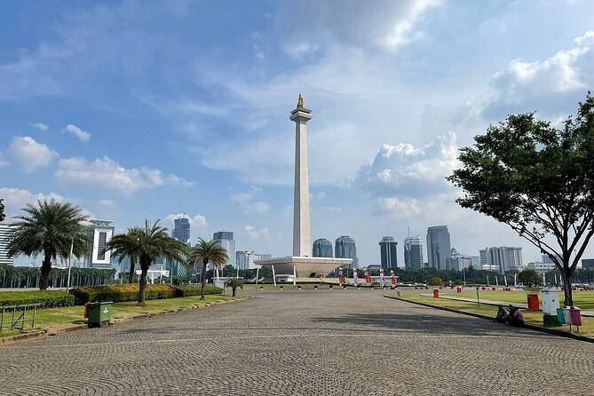 Jakarta Private Half-Day City Highlights with a Fun Local Host