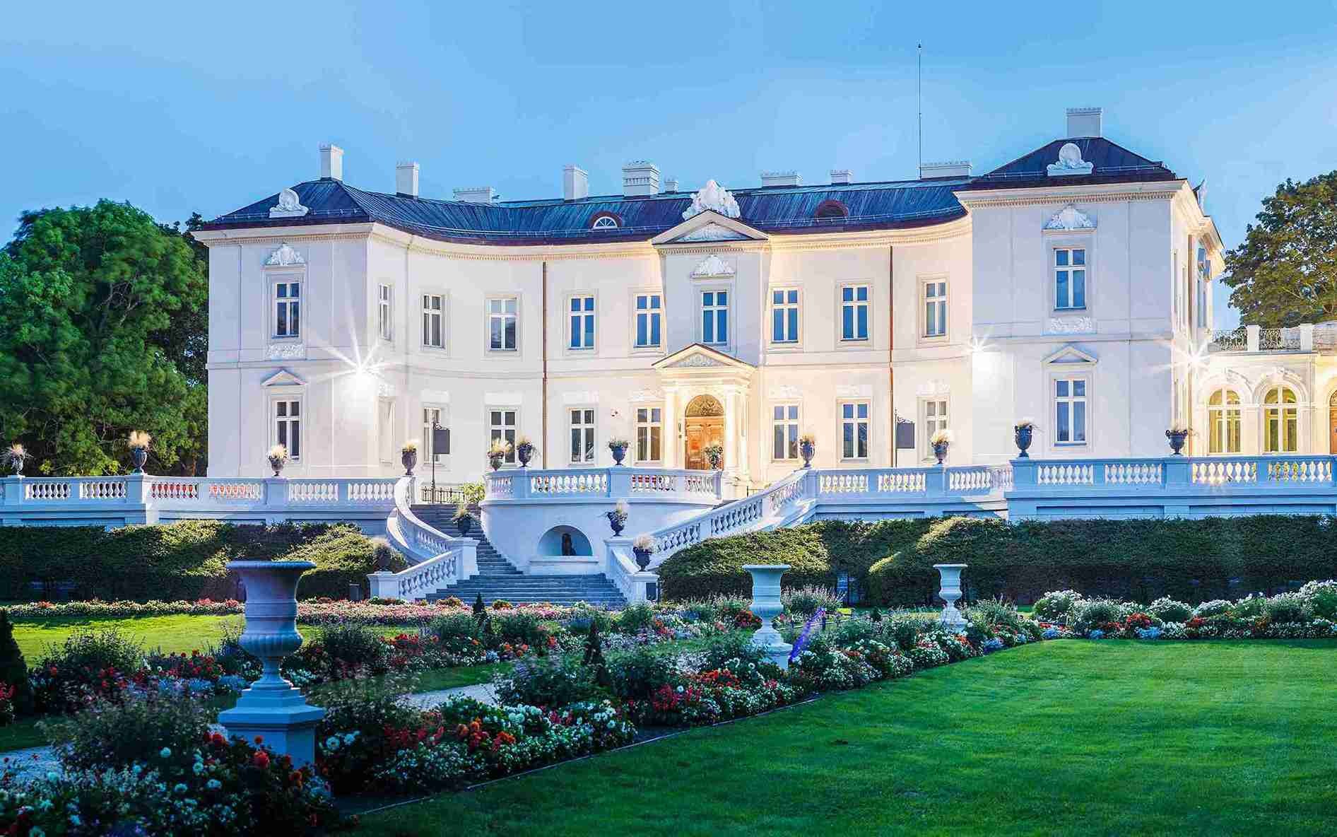 Palanga Amber Museum & Botanical Park: The Grand Baltic Estate